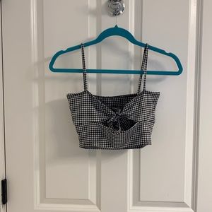 Pretty Little Thing Black and White Gingham Crop Tank Top, size 4